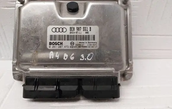 Audi A4 S4 B6 8E 8H Engine control unit/module 8E0907551B 0261207473