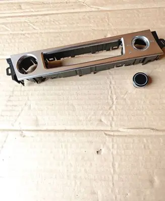 Audi e-tron Radio/GPS head unit trim 