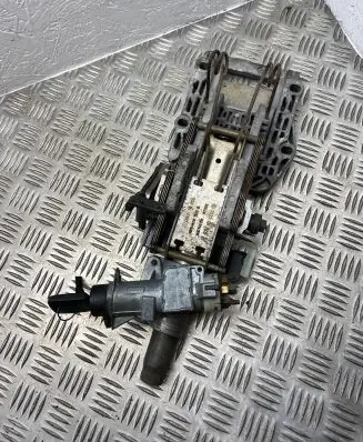 Audi A6 S6 C5 4B Steering wheel axle 4B1419502B 10070139 SS1HH000D