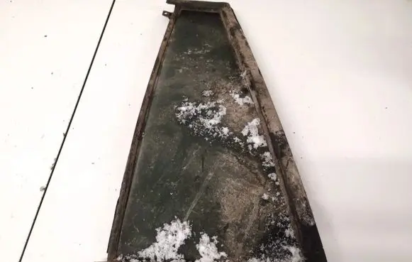 Hyundai Santa Fe Rear vent window glass 8353326000 83533-26000