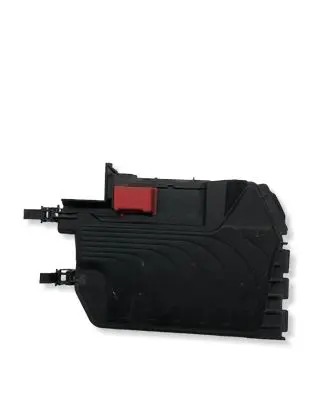 Mercedes-Benz CLA C117 X117 W117 Fuse box cover A2465400182