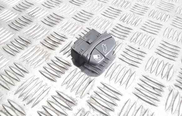 Volvo S70 V70 V70 XC Tailgate opening switch 9162946 03170000 5105001