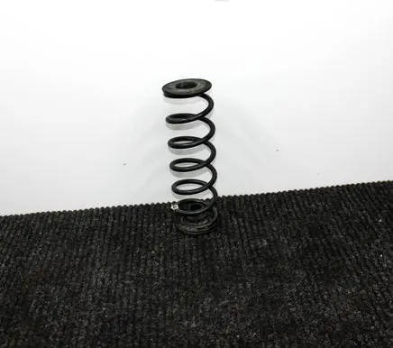 Volkswagen Jetta VII Rear coil spring 5QM511121