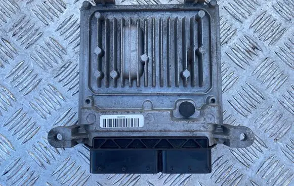 Mercedes-Benz Sprinter W906 Engine control unit/module A6519003203 28454422 A6519012902