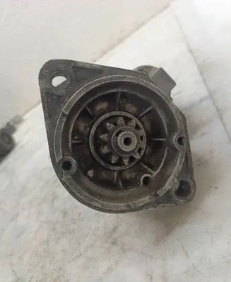 Mazda 323 Starter motor M2T51281