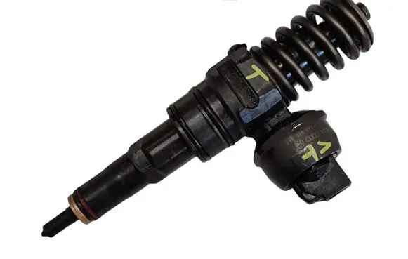 Volkswagen Polo IV 9N3 Fuel injector 045130073T
