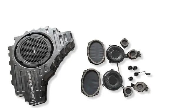 Jeep Grand Cherokee Audio system kit 05035290AC 2750000601 68043032AC