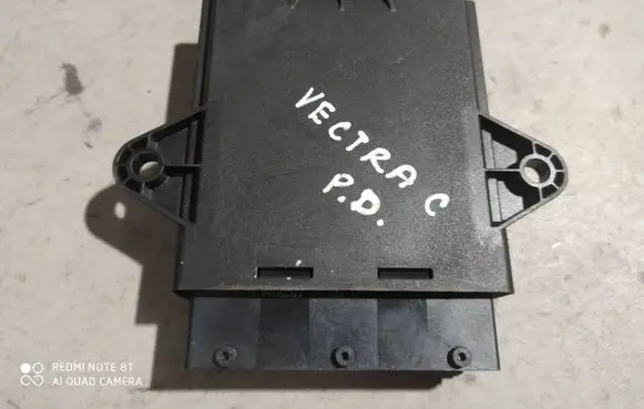 Opel Vectra C Door control unit/module 13170177 5WK46008