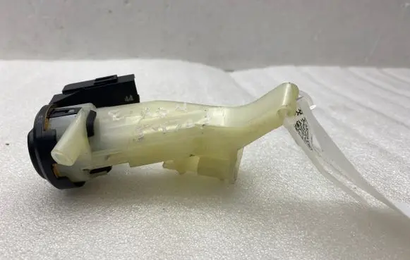 Ford Focus Ignition lock 8M5T19H386AC 6E5T15607CA