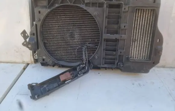 Citroen C5 Coolant radiator P9657576780