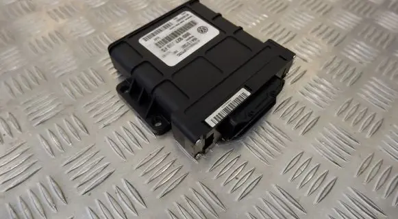 Audi Q7 4L Gearbox control unit/module 09D927750FS