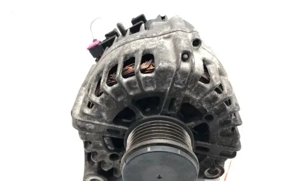 BMW 5 F10 F11 Generator/alternator 8507625