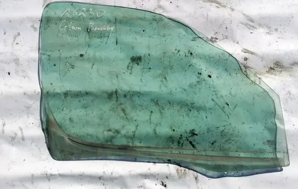 Citroen Berlingo Front door window glass four-door