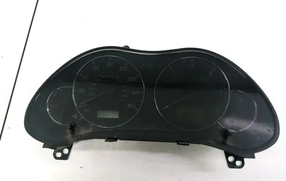 Speedometer (instrument cluster)