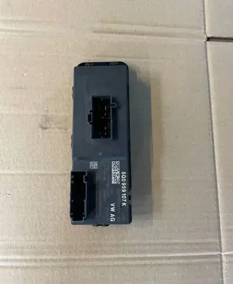 Volkswagen PASSAT B8 Tailgate/trunk control unit/module 5Q0959107K