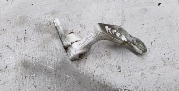 Ford Kuga I Rear door lower hinge 3M51R268 3M51R26811AJ