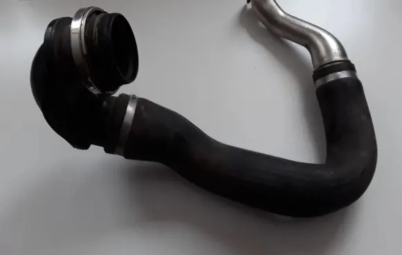 Opel Insignia A Intercooler hose/pipe 13336431