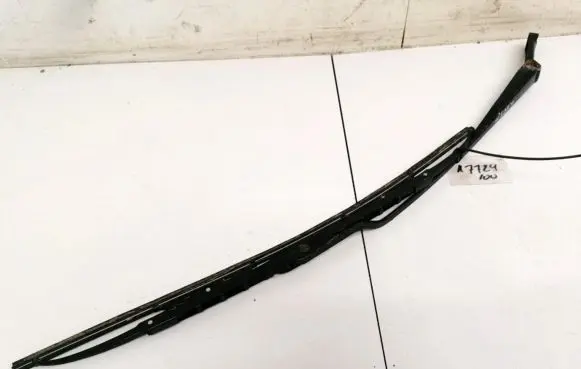 Skoda Superb B5 (3U) Front wiper blade arm 3B1955409