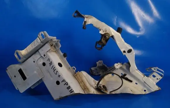 Toyota Prius+ (ZVW40) Front door 5321347040