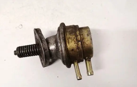Volkswagen Golf I Mechanical fuel pump 72150050