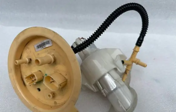 BMW 5 F10 F11 In-tank fuel pump 7217065