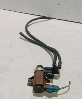 Ford Focus C-MAX Turbo solenoid valve 9650098380 72832804 04T061