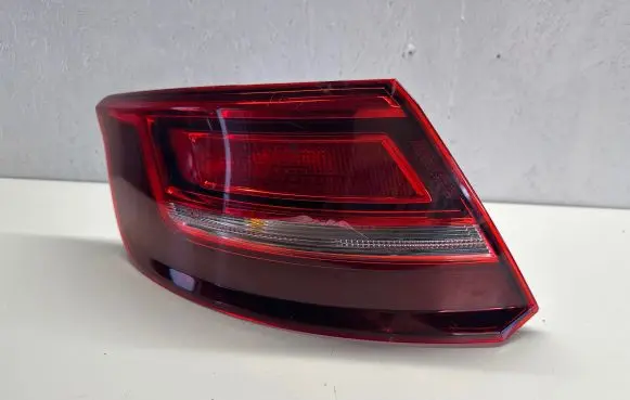 Audi A3 S3 8V Rear/tail lights 8V4945838 2SD01283801