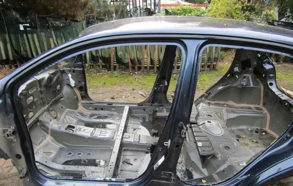 Peugeot 108 Pillar (middle) KRIS46786