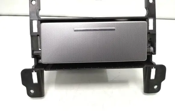 Nissan Navara D40 Dashboard storage box/compartment 684755X00A 684755X10A 684755X00B