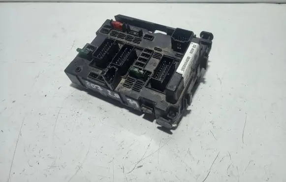 Peugeot 307 Comfort/convenience module 9650664080 31281456