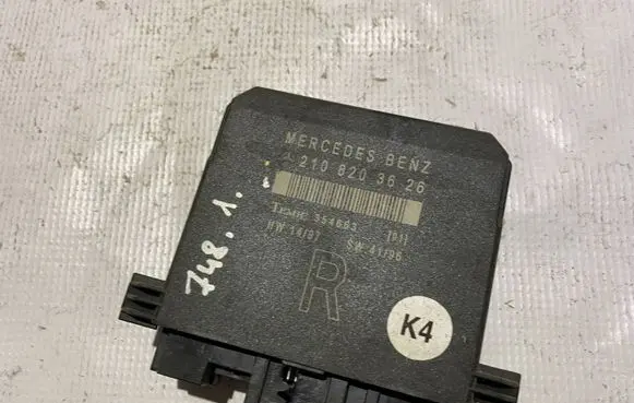 Mercedes-Benz E W210 Other control units/modules a2108203626 2108203626