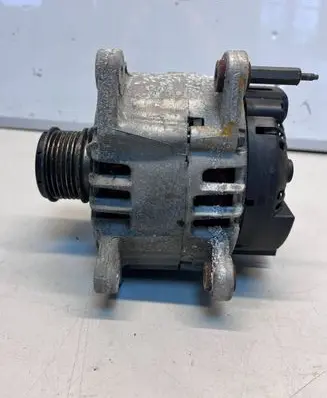 Volkswagen Tiguan Generator/alternator 03L903023F 109022644 TG14C028