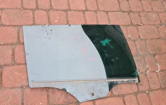 Opel Insignia A Sliding door window/glass OPLEXSZYBA54