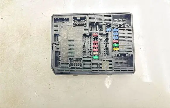 Nissan Qashqai J12 Fuse box set 284B76RA1B