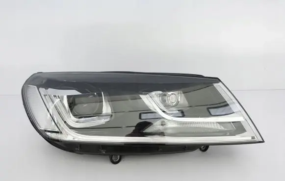 Volkswagen Touareg II Headlight/headlamp