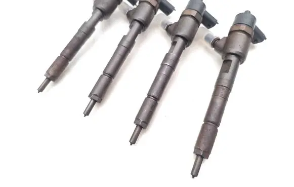 Opel Combo C Fuel injectors set 0445110183