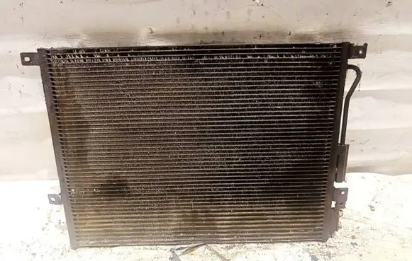 Jeep Grand Cherokee (WK) A/C cooling radiator (condenser)