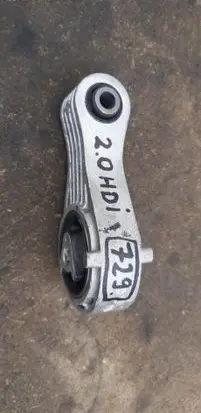 Peugeot 308 Engine mounting bracket 5678120124