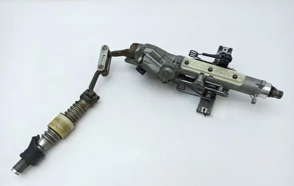Steering wheel axle set