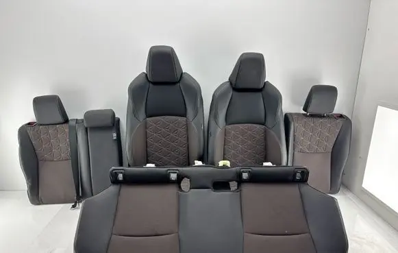 Seat set