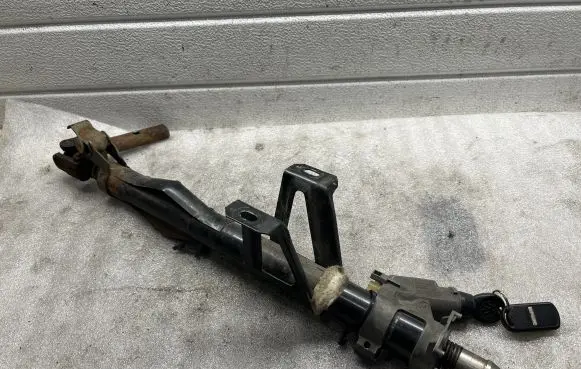 Volkswagen PASSAT B4 Ignition lock 357905851