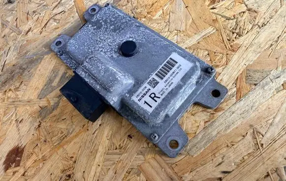 Nissan Qashqai Gearbox control unit/module EMU10000N