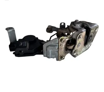 Mitsubishi Pajero Tailgate/trunk/boot lock/catch/latch MR462380 1015280470