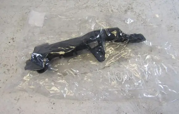 Opel Adam Rear bumper mounting bracket 13364173