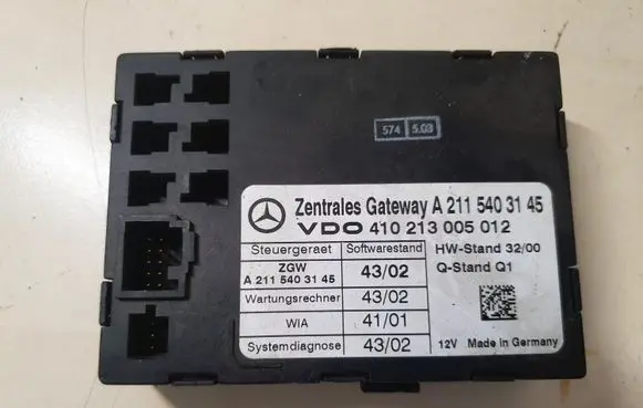 Mercedes-Benz E W211 Gateway control module A2115403145