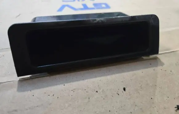 Ashtray (front)