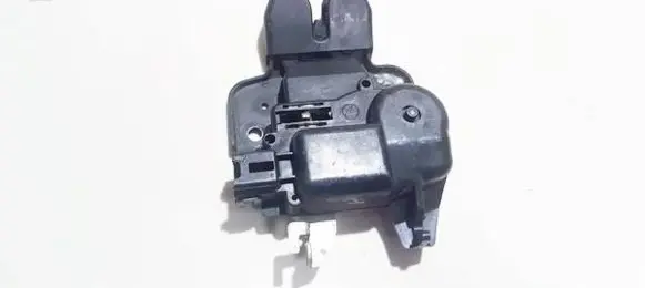 Subaru Legacy Tailgate/trunk/boot lock/catch/latch