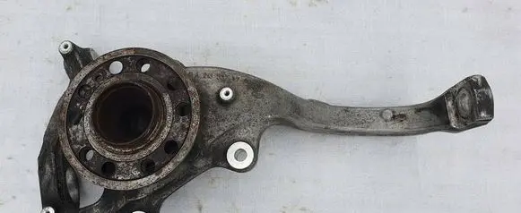 Mercedes-Benz E W213 Front wheel hub spindle knuckle A2133324700 A2053340400
