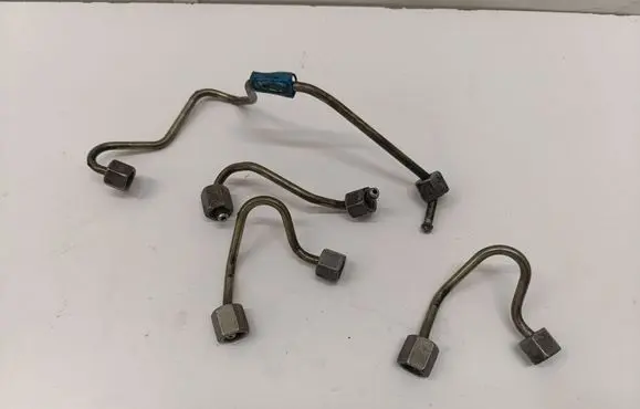 BMW 2 F46 Fuel line pipe 