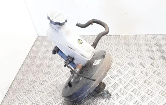 Hyundai i20 (PB PBT) Brake booster 585001J200